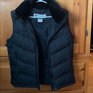 Columbia vest with removable hood
